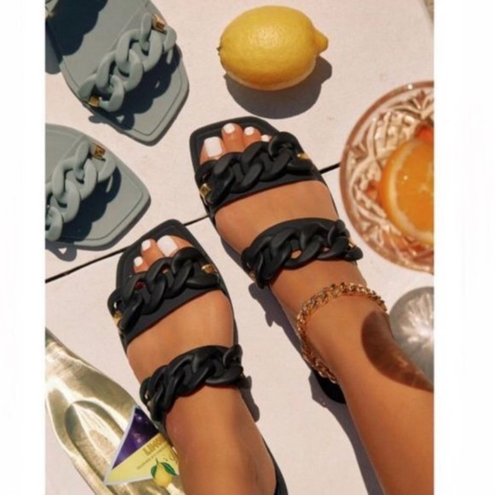 Jelly Slide Sandals with Chain Detail in Matte Black
